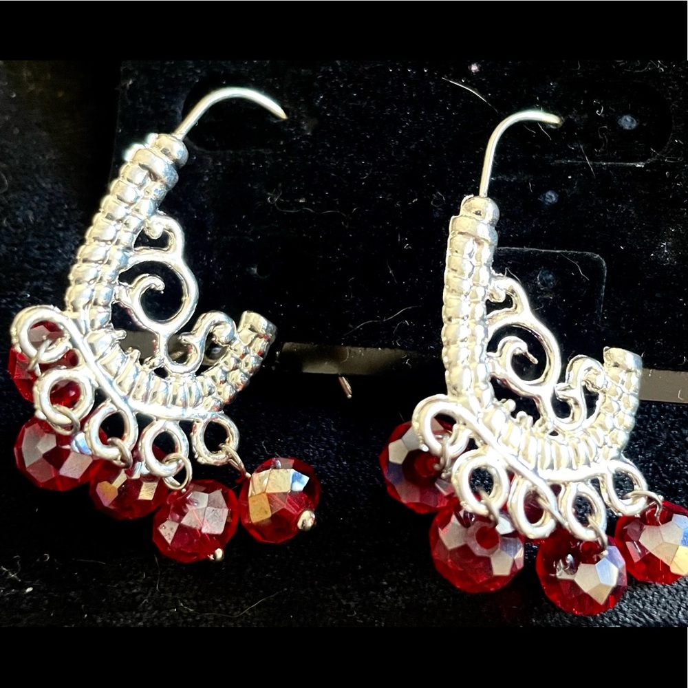 Rock the Casbah Earrings - Red